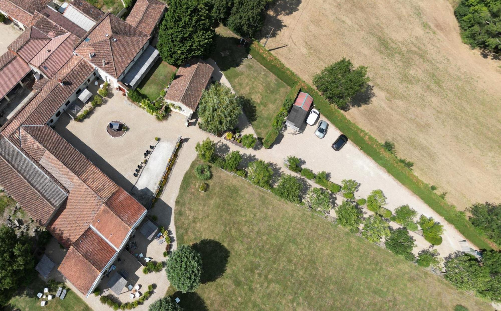 Gites de Cognac Bréville Exterior foto